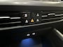Volkswagen Golf 1.4 eHybrid / AUTOMAAT/ NAVI/ TREKHAAK/ STOEL-STUURVERWARM./ CAMERA / ADAPTIEVE CRUISE CONTROL / APP-CONNECT /