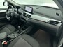 BMW X1 SDrive18i Executive Edition (GROOT-NAVIGATIE, CARPLAY, CAMERA, HEAD-UP, CLIMA, 1e EIGENAAR, GOED ONDERHOUDEN)