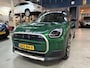 MINI Countryman Mini (u25) E Favoured Elektrisch 65 kWh 204pk | Schuif- Kanteldak | Leder | Carplay | Camera | Nieuwprijs €52.340,- | NAP | Rijlaar prijs!