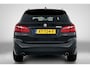 BMW 2-Serie Active Tourer 225i Luxury Automaat (PANORAMADAK, AFNEEMBARE TREKHAAK, STOELVERWARMING, SFEERVERLICHTING)
