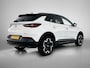 Opel Grandland 1.2 Hybrid Ultimate 145pk Automaat | Navigatie | Alcantara/Lederen Bekleding | Climate Control | Adaptieve Cruise Control | Camera/Parkeersensoren Voor + Achter | 19" Lichtmetalen Velgen | LED | Apple Carplay/Android Auto |
