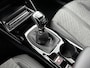 Peugeot 2008 1.2 Allure 100pk | Navigatie | Climate Control | Cruise Control | Achteruitrijcamera | Parkeersensoren Voor + Achter | LED | 17" Lichtmetalen Velgen | DAB Ontvanger | Apple Carplay/Android Auto |