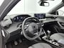 Peugeot 2008 1.2 Allure 100pk | Navigatie | Climate Control | Cruise Control | Achteruitrijcamera | Parkeersensoren Voor + Achter | LED | 17" Lichtmetalen Velgen | DAB Ontvanger | Apple Carplay/Android Auto |