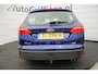 Ford Focus Wagon 1.5 Titanium Edition nette stationcar met trekhaak