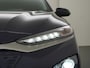 Hyundai Kona Electric EV Premium 64kWh Leer HUD Warmtepomp Adap.Cruise Apple Carplay Android Auto Navi Ecc Krell®-Hifi Audio Stoel-Stuurverwarming Stoelventilatie Blind-Spot Assistance Lane Assist 1e Eigenaar Origineel Nederlandse Auto