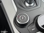 Alfa Romeo Stelvio 2.0 T AWD B-Tech Panodak Leer Navi Carplay Camera Trekhaak