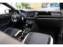 Volkswagen T-Roc 1.5 TSI Sport Black Style * Pano - Virtual - Trekhaak - Camera - 19" - ACC - Blind Spot *