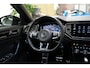 Volkswagen T-Roc 1.5 TSI Sport Black Style * Pano - Virtual - Trekhaak - Camera - 19" - ACC - Blind Spot *