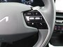 Kia Niro EV Edition Advanced 64.8 kWh | Stuur-/stoelverwarming | Elektr. stoelverstelling | Camera | Cruise adapt. | 17"LM | Clima | 17% bijtelling |