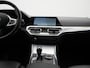 BMW 3-Serie Touring 330e Luxury Line Plug In Hybrid 293pk Dealer O.H PHEV | Panodak | Adaptive Cruise | 360 Camera | Lederen Sportstoelen Memory & Verwarmd | Harman & Kardon |  Apple Carplay | Sfeerverlichting | Blis | Virtual | Navigatie | DAB | 19"L.M |