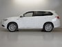 Mitsubishi Outlander 2.4 PHEV Pure | 18" velgen | App Connect | Dealer onderhouden | Garantie tot 30-7-2028!