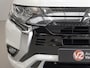 Mitsubishi Outlander 2.4 PHEV Pure | 18" velgen | App Connect | Dealer onderhouden | Garantie tot 30-7-2028!