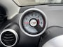 Peugeot 107 1.0i Sportium 5-Deurs 68 PK. Zuinige en zeer leuke auto !!!