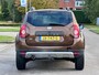 Dacia Duster 1.6 Aniversare 2wd Airco*Leder*Trekhaak*LM velgen*Parkeersensoren*1e Eigenaar*Dealer onderhouden*