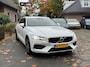 Volvo V60 2.0 T4 211pk autom Momentum Pro ecc,led,navigatie,zwleer,trekhaak
