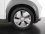Hyundai Kona Electric EV Premium Sky 64 kWh | Schuifdak | SOH 100% | Head Up | Zondag Open!