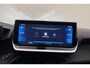 Peugeot 208 1.2T Blue Lease Allure | 100 PK | Parkeer Camera Achter | Navigatie | Apple Carplay & Android Auto | Parkeer Sensoren Voor & Achter | Climate Control