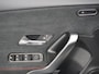 Mercedes-Benz A-klasse 180 Star Edition AMG Line | Panorama - Schuifdak | Sfeerverlichting | Multibeam Led | DAB+ Radio | Achteruitrijcamera | Voorstoelen Verwarmd | 19" Lichtmetalen AMG Velgen