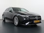 Mercedes-Benz A-klasse 180 Star Edition AMG Line | Panorama - Schuifdak | Sfeerverlichting | Multibeam Led | DAB+ Radio | Achteruitrijcamera | Voorstoelen Verwarmd | 19" Lichtmetalen AMG Velgen