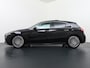 Mercedes-Benz A-klasse 180 Star Edition AMG Line | Panorama - Schuifdak | Sfeerverlichting | Multibeam Led | DAB+ Radio | Achteruitrijcamera | Voorstoelen Verwarmd | 19" Lichtmetalen AMG Velgen