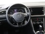 Volkswagen T-Roc 1.5 TSI Style | Trekhaak | Achteruitrijcamera | Parkeersensoren | Adaptieve cruise control | CarPlay | Navigatie | Draadloze telefoonlader |