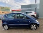 Mercedes-Benz A-klasse 140 Elegance Lang,Apk 21-07-2026,Trekhaak,Uitneembare Achterbank,Cruisecontrol,Elektrischpakket,Radio cd met Aux Aansluiting15 Inch Lmv