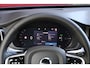 Volvo XC60 2.0 T8 Plug-in hybrid AWD Ultra Black Edition | Luchtvering | Bowers&Wilkins | Massage | Panoramadak | Pilot Assist | 22" Velgen