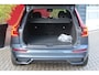 Volvo XC60 2.0 T8 Plug-in hybrid AWD Ultra Black Edition | Luchtvering | Bowers&Wilkins | Massage | Panoramadak | Pilot Assist | 22" Velgen