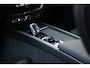 Volvo XC60 2.0 T8 Plug-in hybrid AWD Ultra Black Edition | Luchtvering | Bowers&Wilkins | Massage | Panoramadak | Pilot Assist | 22" Velgen