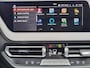 BMW 1-Serie 118i Automaat / Dealer onderhouden / M-Sport / 19" velgen / Navigatie / Panoramadak / Harman Kardon audio / DAB / Sportstoelen / Achteruitrijcamera / Headup display / Digital Cockpit /