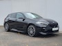 BMW 1-Serie 118i Automaat / Dealer onderhouden / M-Sport / 19" velgen / Navigatie / Panoramadak / Harman Kardon audio / DAB / Sportstoelen / Achteruitrijcamera / Headup display / Digital Cockpit /