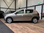Dacia Sandero 0.9 TCe Laureate / AIRCO / CRUISE / PDC / LM-VELGEN /