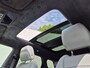 Land Rover Range Rover Evoque 1.5 P300e AWD Autobiography PHEV Automaat / Glazen schuif- en kanteldak / Adaptief CC / Stoelventilatie voor / Meridian Audio Systeem / Stuur-, Stoel en Achterbankverwarming / Elektrische achterklep / Achteruitrijcamera /