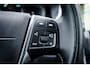 Volvo XC60 2.0 D4 FWD Geartronic R-Design | Trekhaak | Xenon | Sportstoelen | BLIS | 18 inch LMV