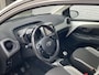 Toyota Aygo 1.0 VVT-i X-Play 5-deurs | Airco | NL auto | CPV | Camera