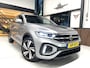 Volkswagen T-Roc 1.5 TSI 2x R-Line/ Camera/ Keyless/ IQ LED/ 18''LMV/ CarPlay