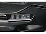 Toyota C-HR 1.8 Hybrid Dynamic |zeer lage km stand | Keyless | Parkeercamera en Sensoren achter |