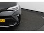 Toyota C-HR 1.8 Hybrid Dynamic |zeer lage km stand | Keyless | Parkeercamera en Sensoren achter |