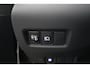 Toyota C-HR 1.8 Hybrid Dynamic |zeer lage km stand | Keyless | Parkeercamera en Sensoren achter |