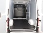 Volkswagen Crafter 35 2.0 TDI 140 PK L3H3 Highline | Voorruitverwarming | ERGO Stoel | Bijrijdersbank | Parkeerhulp | Laadruimte betimmering |