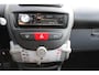 Toyota Aygo 1.0-12V Aspiration Green Navigator / 14''LM / AIRCO / n.w apk