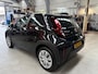 Toyota Aygo X 1.0 VVT-i MT 72pk Play | *Uniek! 2.400 KM* | Apple carplay / Android auto | Airco | Cruise control | Camera | NAP | Rijklaar prijs!