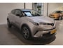 Toyota C-HR 1.8 Hybrid Style Bi-Tone - Stoelverwarming - Adaptive Cruise - Dodehoekdetectie - JBL Audio