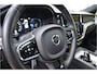 Volvo XC60 2.0 T8 AWD R-Design Inscription Pano, 21", HUD, Trekhaak (2.100kg)