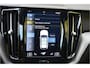 Volvo XC60 2.0 T8 AWD R-Design Inscription Pano, 21", HUD, Trekhaak (2.100kg)