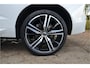 Volvo XC60 2.0 T8 AWD R-Design Inscription Pano, 21", HUD, Trekhaak (2.100kg)