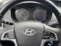 Hyundai i20 1.2i Business Edition 111DKM Sportvelgen Airco 5 Deurs Zuinig Lage lasten