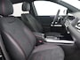 Mercedes-Benz B-klasse 200 AMG Line MY'23 | Trekhaak Wegklapbaar | Panorama - schuifdak | Cruise Control | AMG Line | Sfeerverlichting