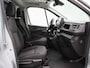 Renault Trafic 2.0 dCi 130 T30 L2H1 Work Edition | BTW | Navigatie | Parkeersensoren | Lat om lat | Vloer en Wand bekleding | Climate Control | Cruise Control |