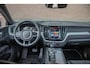 Volvo XC60 T5 AWD R-Design, Carplay, Keyless, Stoel & Stuurverwarming, Park Assist, Adaptive Cruise, Camera, Memory.